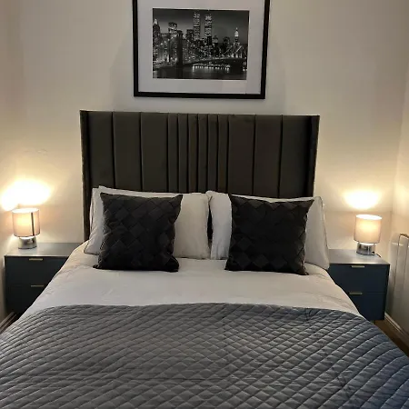 Beautiful & Parking